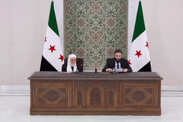 ما حقيقة دعوة مفتي سوريا "للالتفاف حول ولي الأمر أحمد الشرع"؟