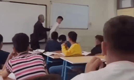 هذا الفيديو لا يُظهر مدرس يضرب طالب لأنه من الطائفة العلوية في ريف دمشق