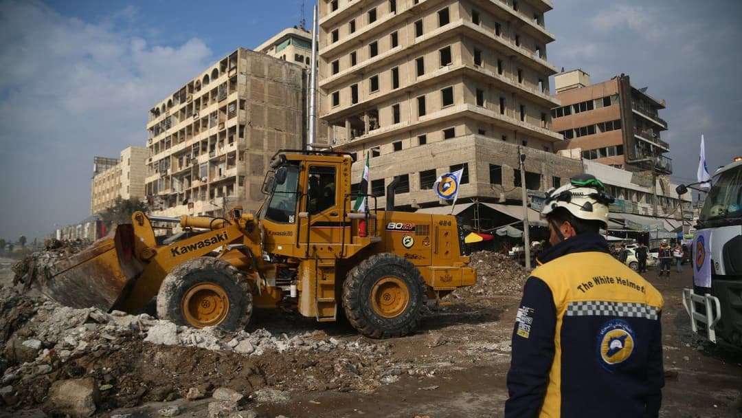 هل دخلت سوريا آلات بناء ضخمة لإعادة الأعمار؟