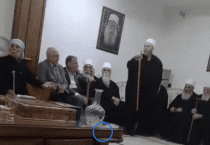 ما حقيقة الفيديو المتداول عن خلافات داخلية بين مشايخ دروز مع الهجري؟