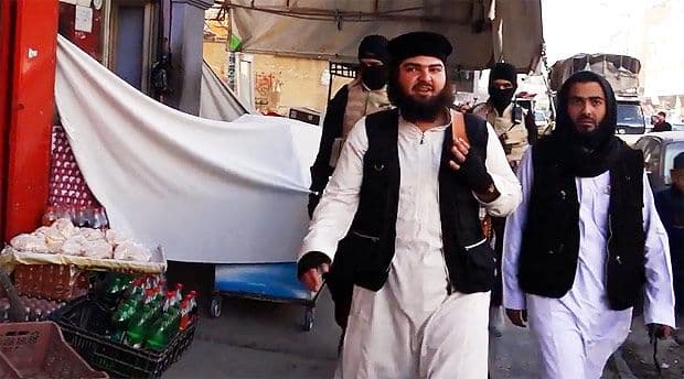 "مقطع لزائرين من داغستان والشيشان يتجولان في أسواق دمشق"، ما حقيقته؟