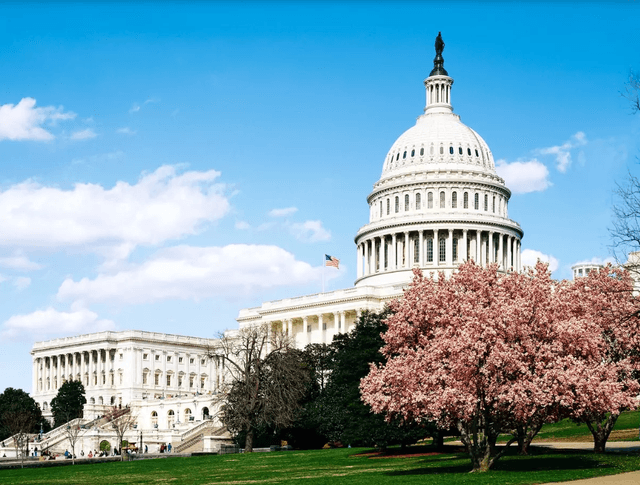 هل قرار مجلس النواب الأمريكي لم يُلغ قانون قيصر بل علّق العقوبات بشكل مشروط؟