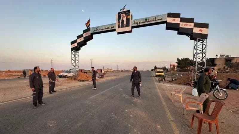 كيف تحول هاشتاغ "متضامن مع السويداء" إلى حملة سخرية من المعاناة الإنسانية في المنطقة؟