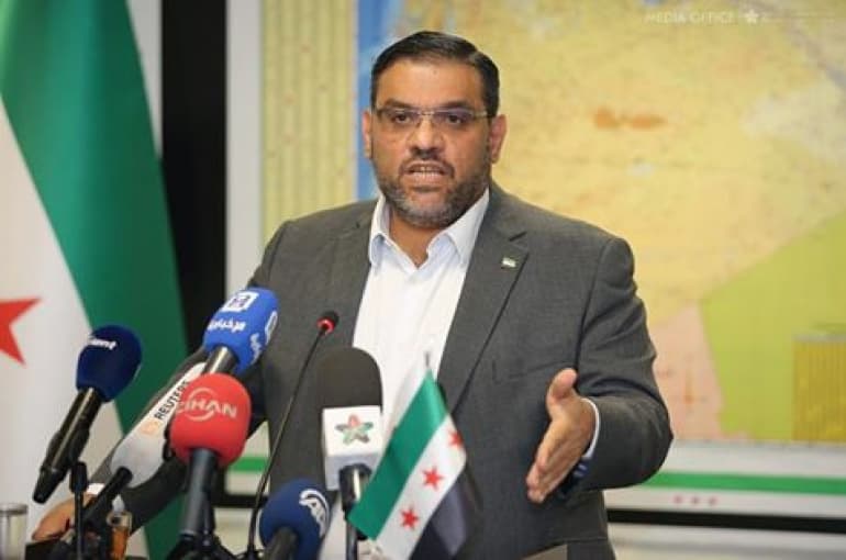 قناة كردية تجتزئ تصريحاً لرئيس الائتلاف حول الفدرالية، والأخير يؤكد أن الشعب السوري هو صاحب القرار