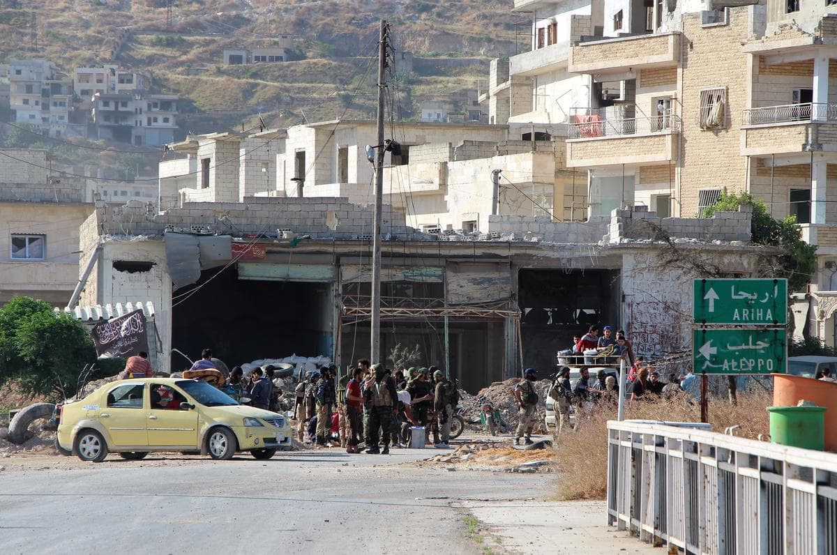 هذان الطفلان الشهيدان في أريحا، وليسا في حلب