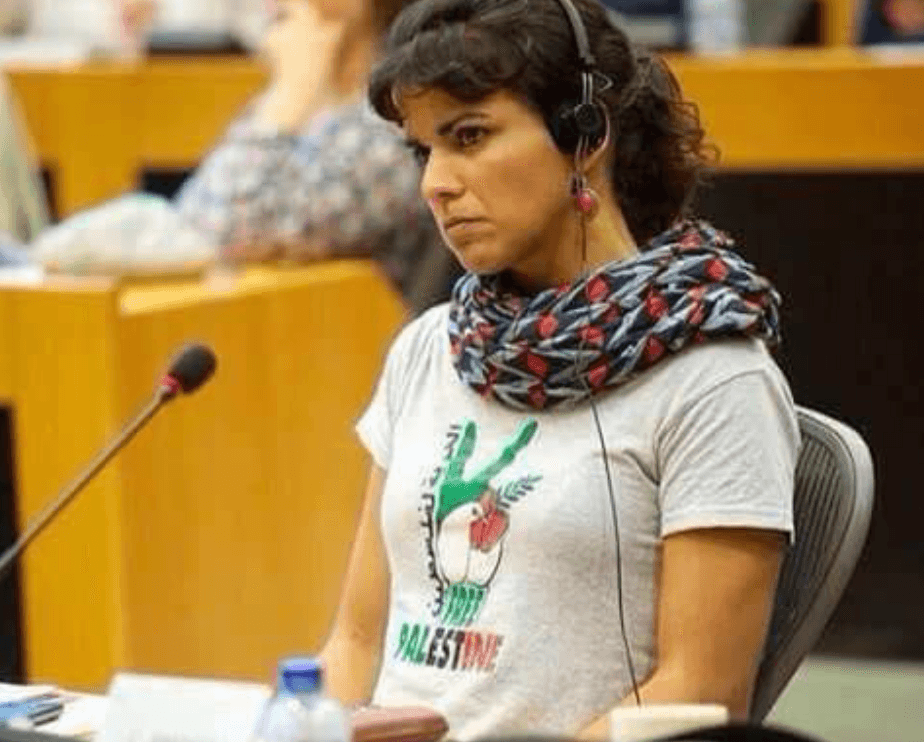 هذه السيدة ليست رئيسة وزراء البرازيل وإنما لممثلة اسبانيا في البرلمان الأوربي