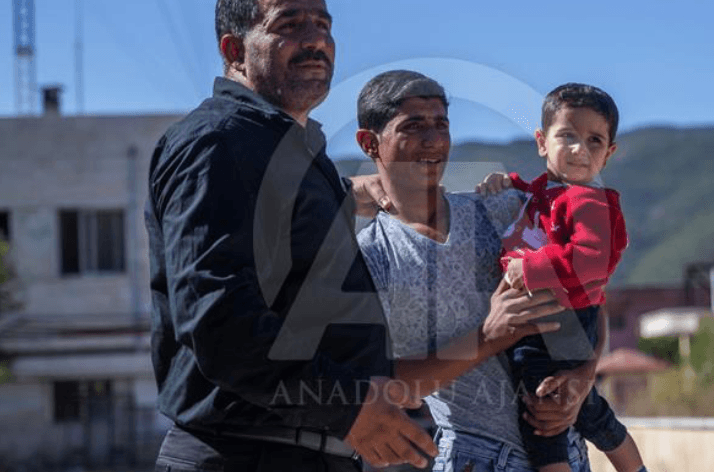 هذا الطفل لا علاقة له بهجوم الأسلحة الكيميائية على إدلب