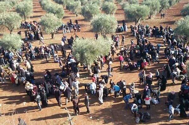 هؤلاء النازحون فروا من القصف الروسي وليس من القصف التركي