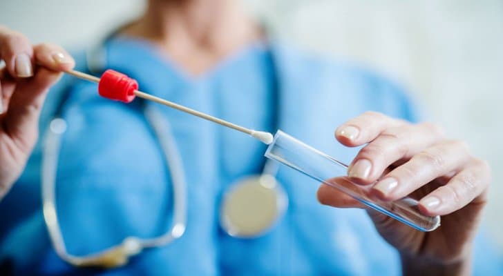 مؤكد .. "المسحة الشرجية" أسلوب اقترحته الصين للكشف عن عدوى كورونا