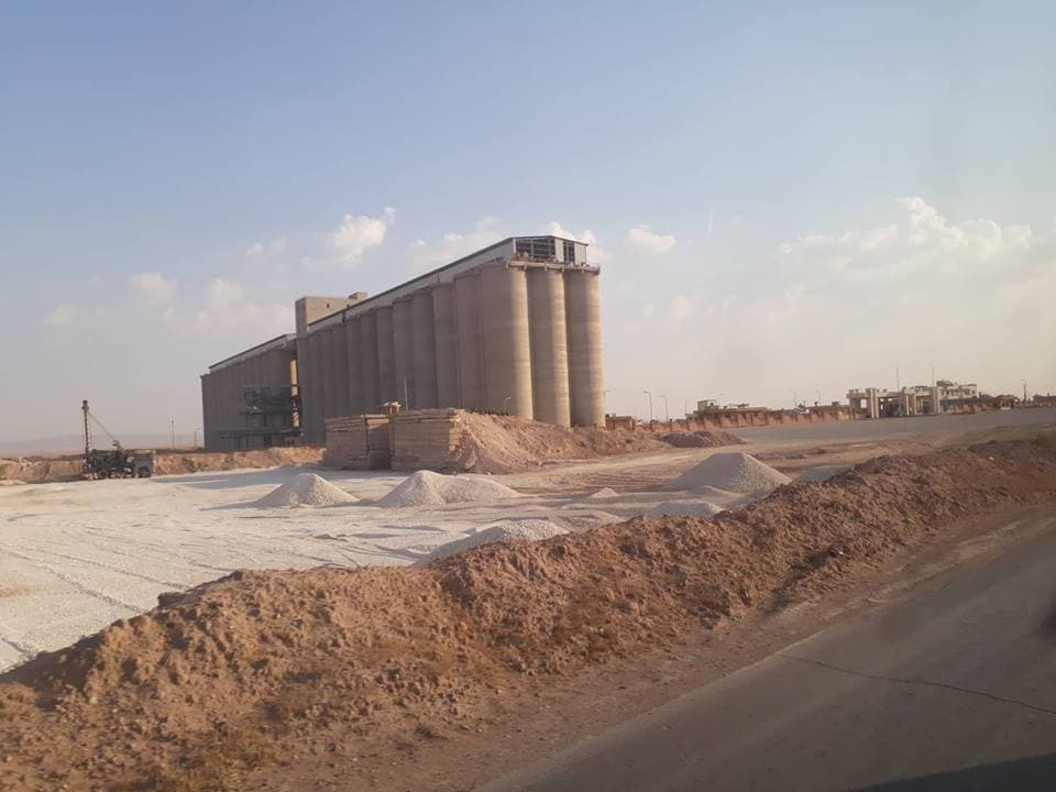 هل جرى نقل حبوب من ريف الرقة إلى مناطق سيطرة النظام باتفاق روسي تركي؟