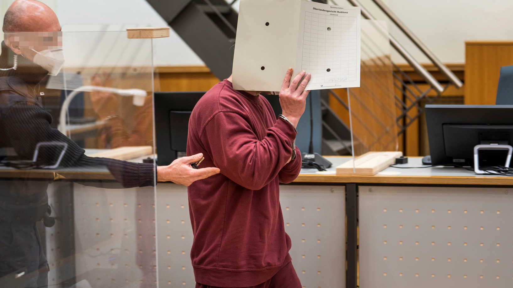 معلومات مضللة رافقت محاكمة إياد الغريب وجلسة النطق بالحكم