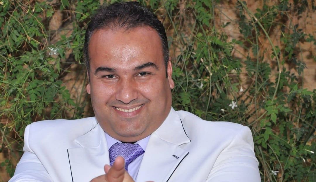 من هو الإعلامي عبد الله عمر وما حقيقة اعتقاله في تركيا