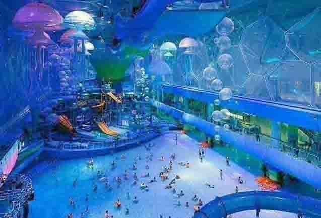 هذه الصور ليست لمدينة ألعاب مائية في سوريا