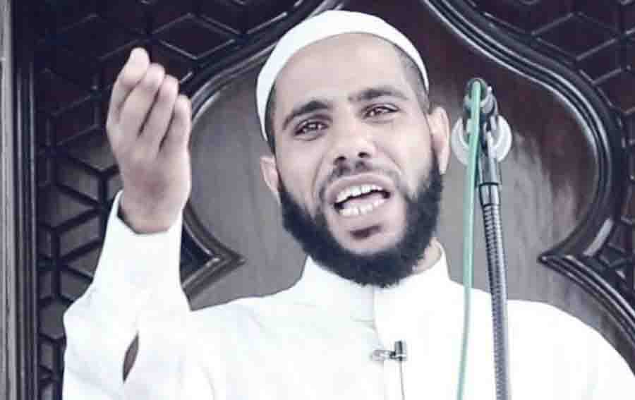 هل مُنع محمود الحسنات من الحديث عن درعا وإدلب في خطبة الجمعة؟