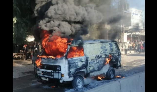 هل قتل 13 إيرانيا في سوريا باستهداف حافلتهم على طريق الكسوة؟