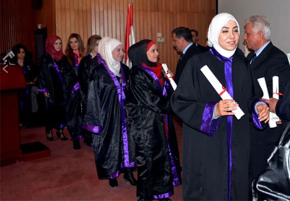 هل أصدر النظام السوري قراراً بمنع المتخرجين حديثاً من السفر؟