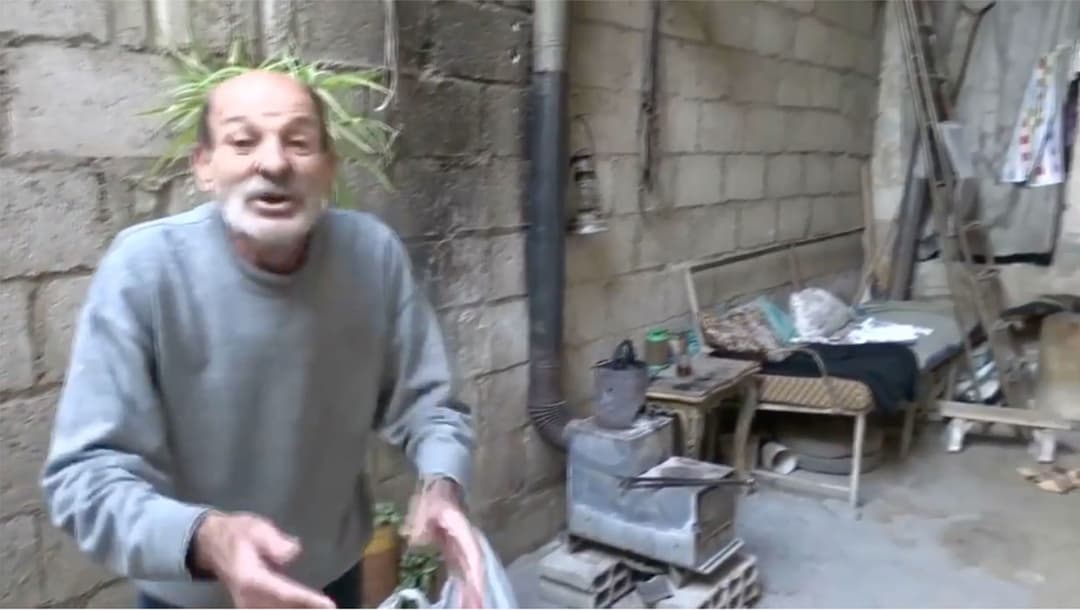 هل يظهر التسجيل "صرخات الفقراء ضد قرار النظام السوري برفع الدعم عن الخبز"؟