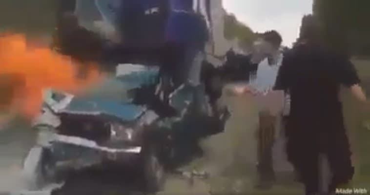 هل يظهر هذا المقطع لحظة وفاة الرسام السويدي صاحب الرسم المسيء للنبي محمد؟