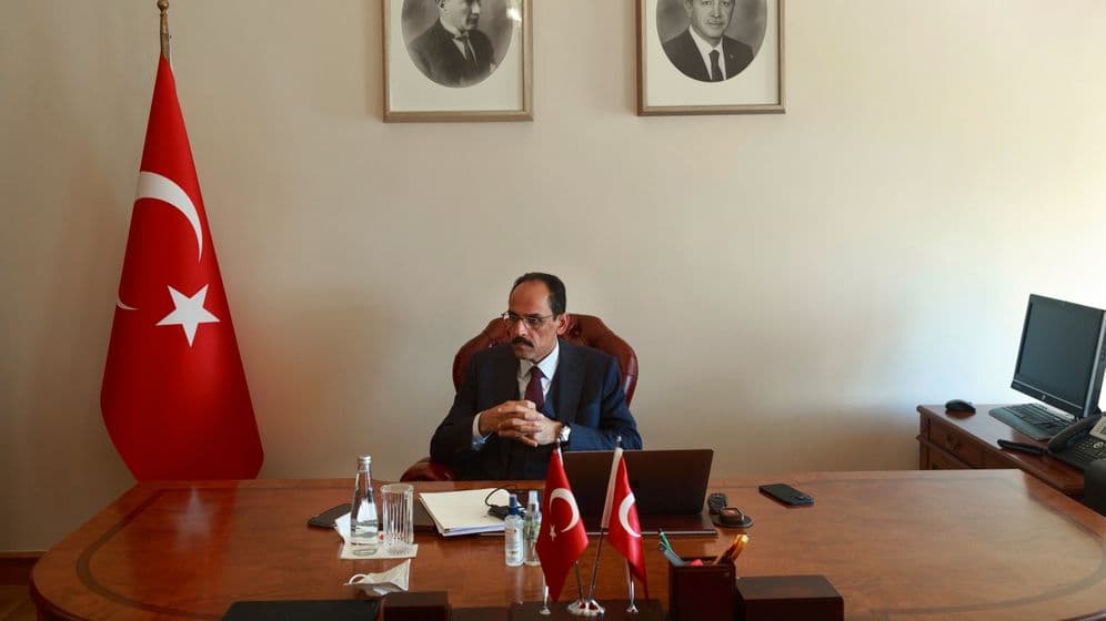 هل صرح المتحدث باسم الرئيس التركي بأن بقاء الأسد بات أمراً محتوماً وتركيا تعجز عن مواجهة "الجيش السوري"؟