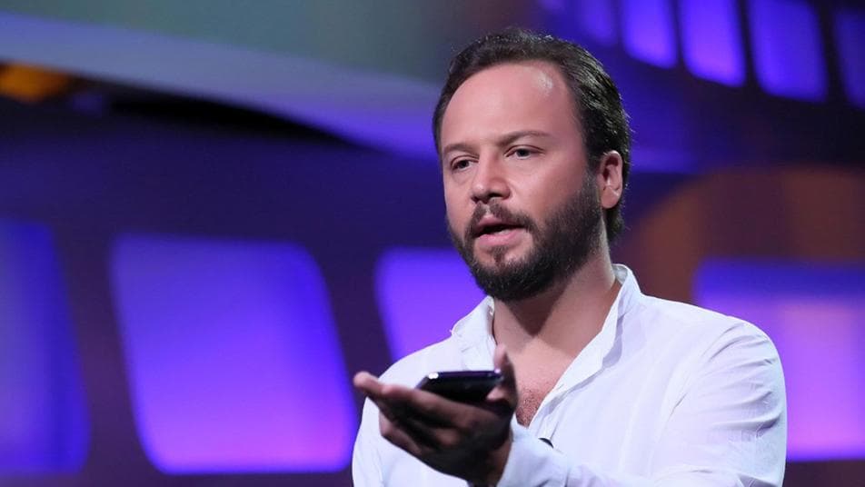 هل سيجسد مكسيم خليل شخصية حافظ الأسد في مسلسل "ابتسم أيها الجنرال"؟