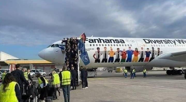 هل منعت قطر دخول طائرة منتخب ألمانيا لدعمها المثليين جنسياً؟