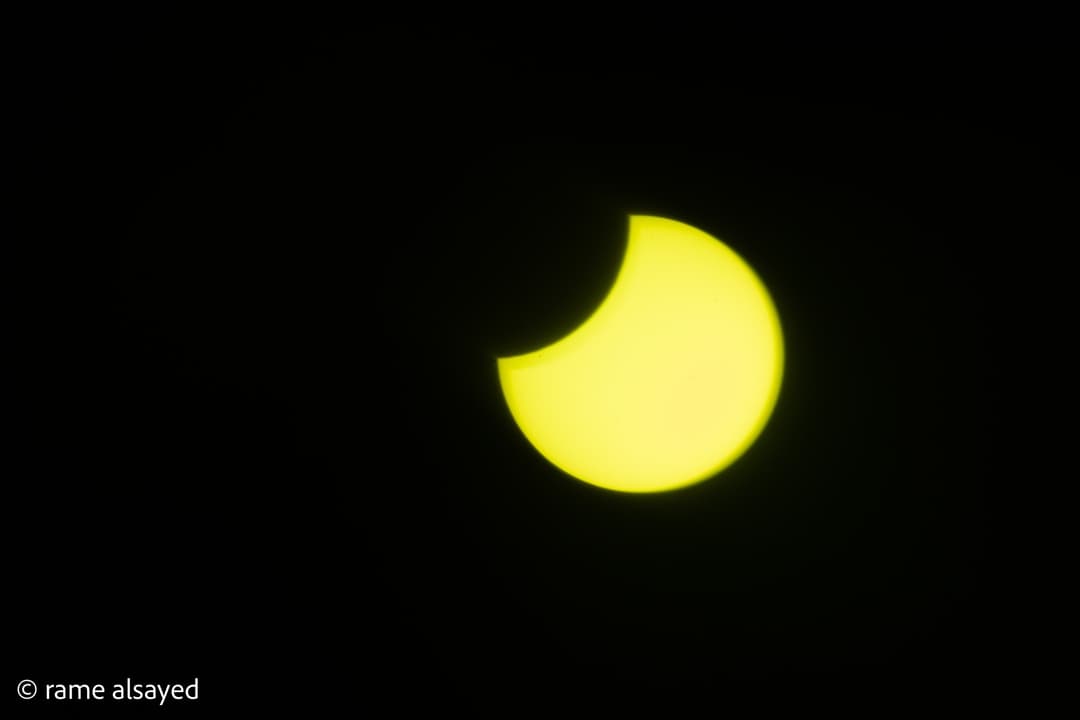 ما حقيقة إصابة عشرات الأشخاص بعمى الألوان أو العمى التام بسبب الكسوف في سوريا؟