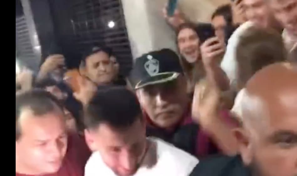 هذا الفيديو ليس لاستقبال جماهير فريق إنتر ميامي لـ ميسي