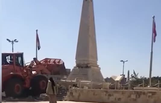 المقطع ليس لهدم النصب التذكاري التركي في صنعاء تحت حملة مقاطعة تركيا حديثاُ