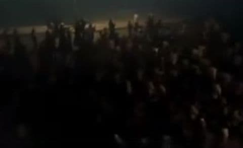 الفيديو قديم وليس لخروج مظاهرة ضد نظام الأسد في جرمانا مؤخراً