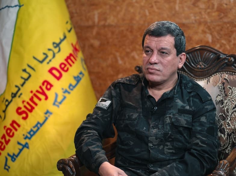 هل دعا قائد قوات (قسد) التحالف الدولي إلى التدخل السريع في دير الزور؟