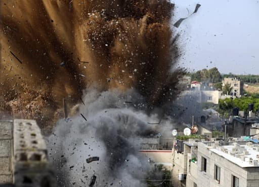 الفيديو قديم وليس لقصف إسرائيلي على قطاع غزة الآن