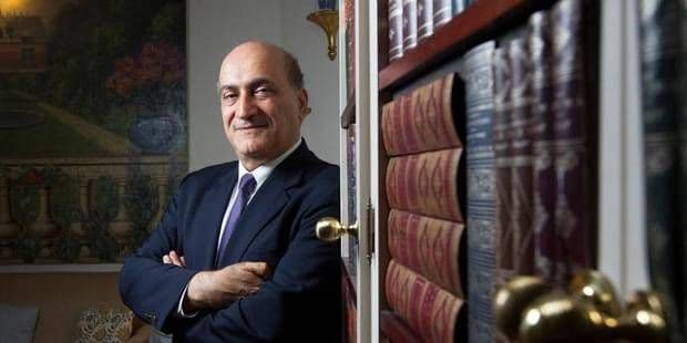 هل يشغل وليد فارس منصب مستشار الرئيس الأمريكي الحالي؟