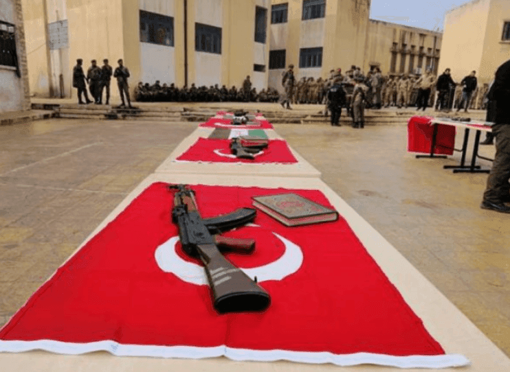 هذه الصورة ليست لتخريج دفعة جديدة من الجيش السوري