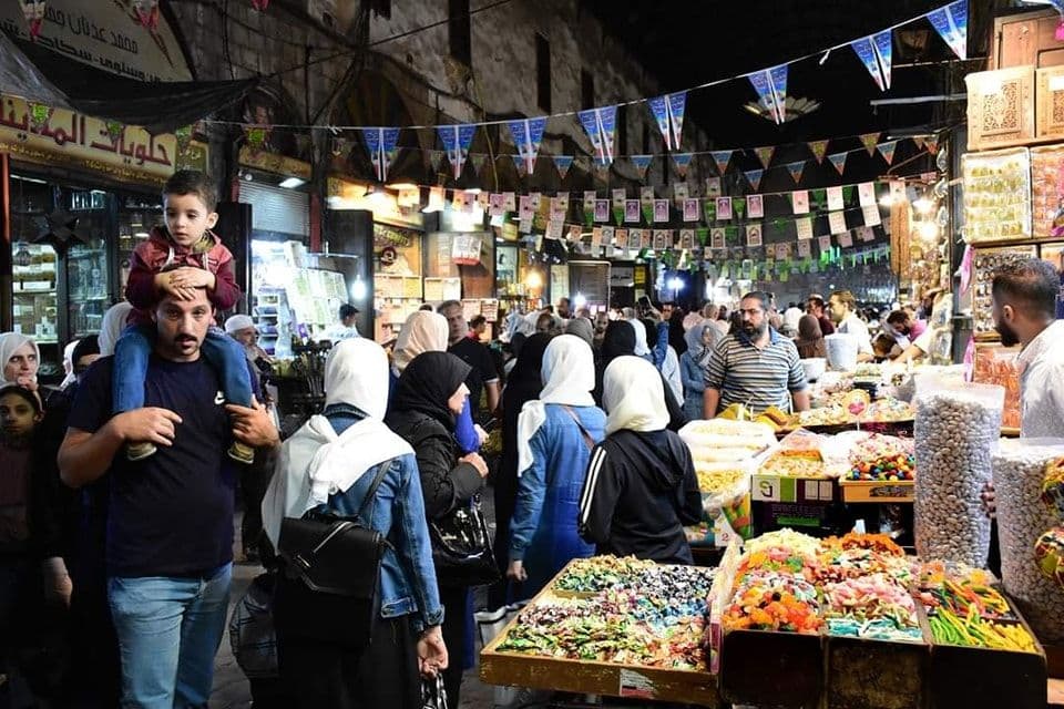 ما حقيقة دخول فصيل مسلح إلى البزورية بدمشق ومنعه مظاهر الاحتفال بالعيد؟