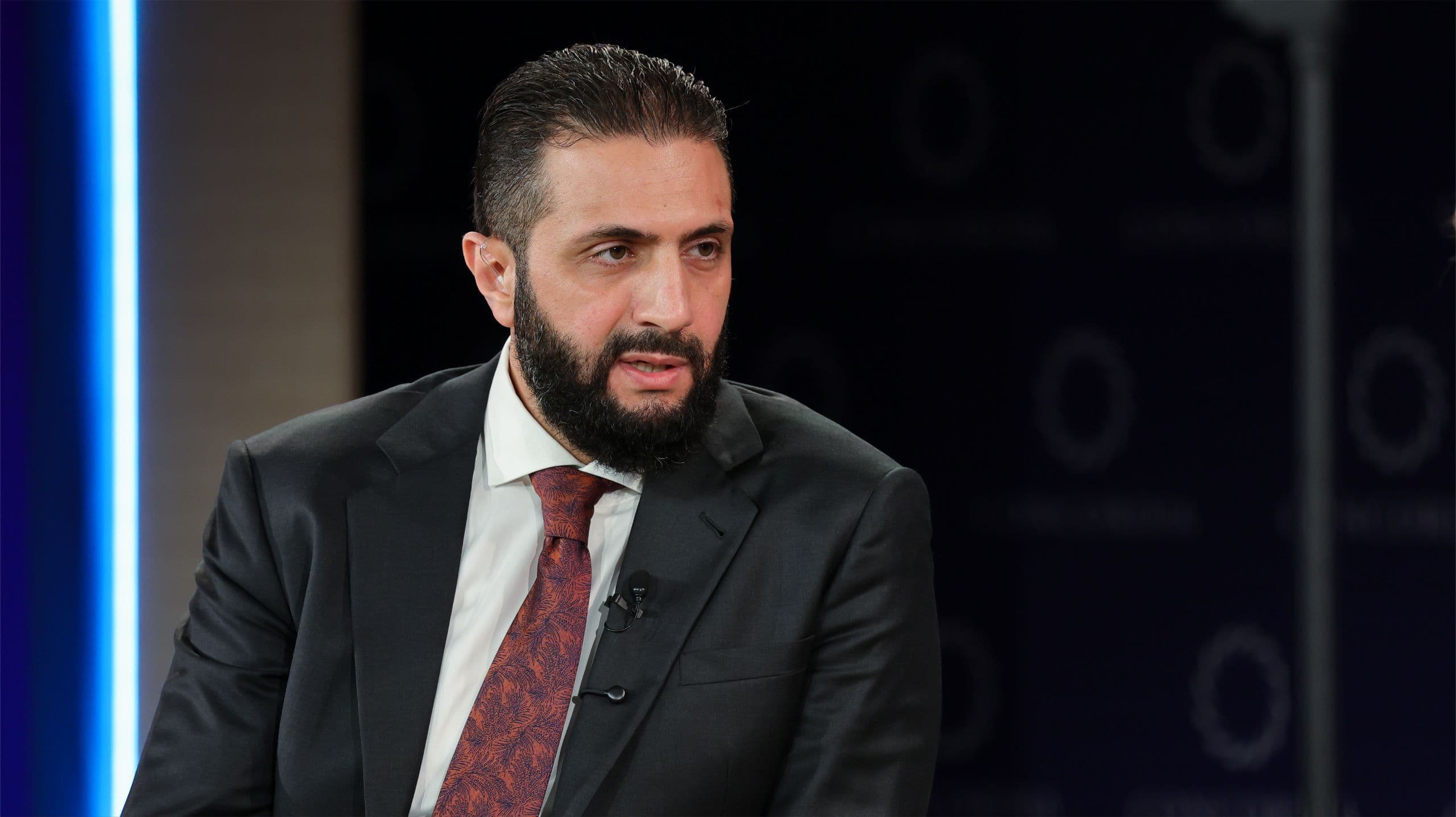 هل أجرى الشرع مقابلة مع BBC وكشف عن وعود بمنح مالية بالمليارات؟