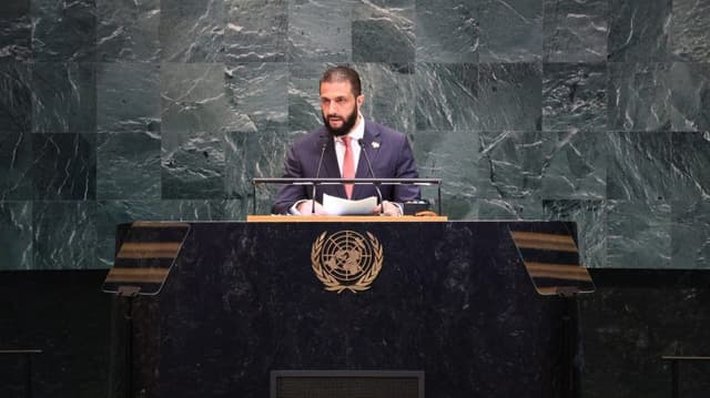 هل رفعت الأمم المتحدة العقوبات عن الرئيس السوري أحمد الشرع ؟