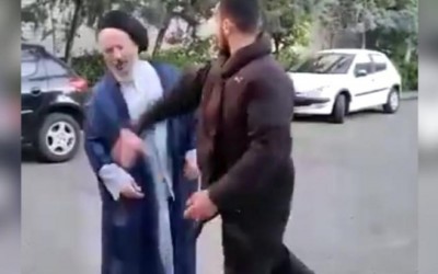 فيديو ضرب شاب لرجل دين معمّم لا علاقة بالاحتجاجات الشعبية الأخيرة في إيران